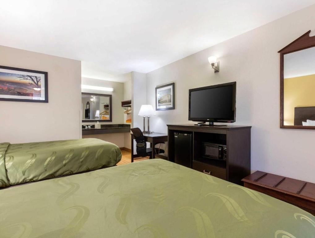 Quality Inn Arab Hwy 231 Esterno foto